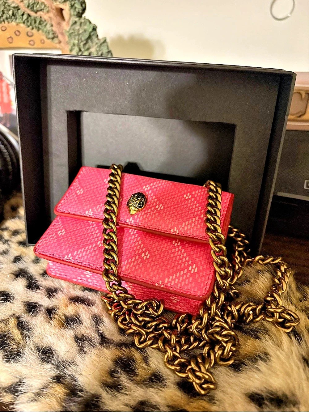 Kurt Geiger London Mini Kensington Chain Wallet Pink & Black Crossbody